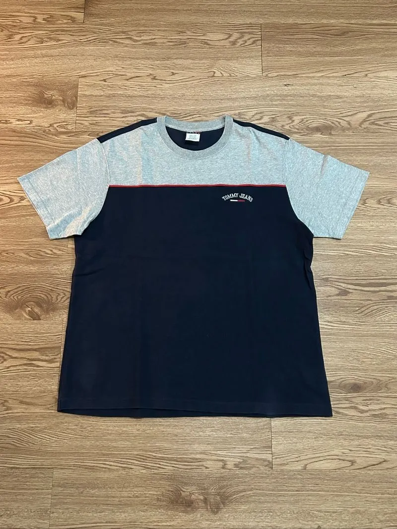 Kaos Tommy Jeans photo 1