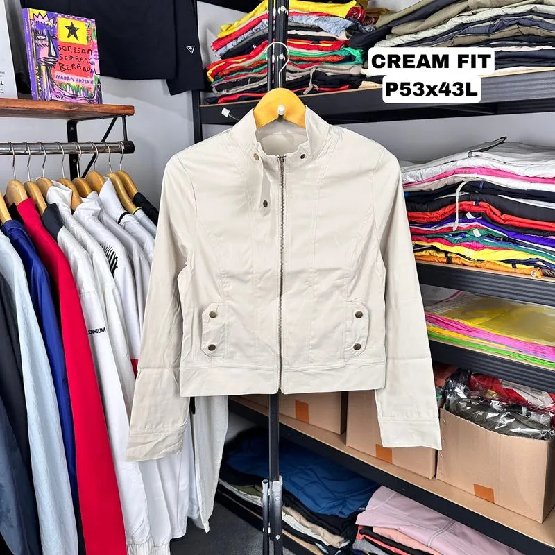 Cream Fit Body Suede Jacket photo 1