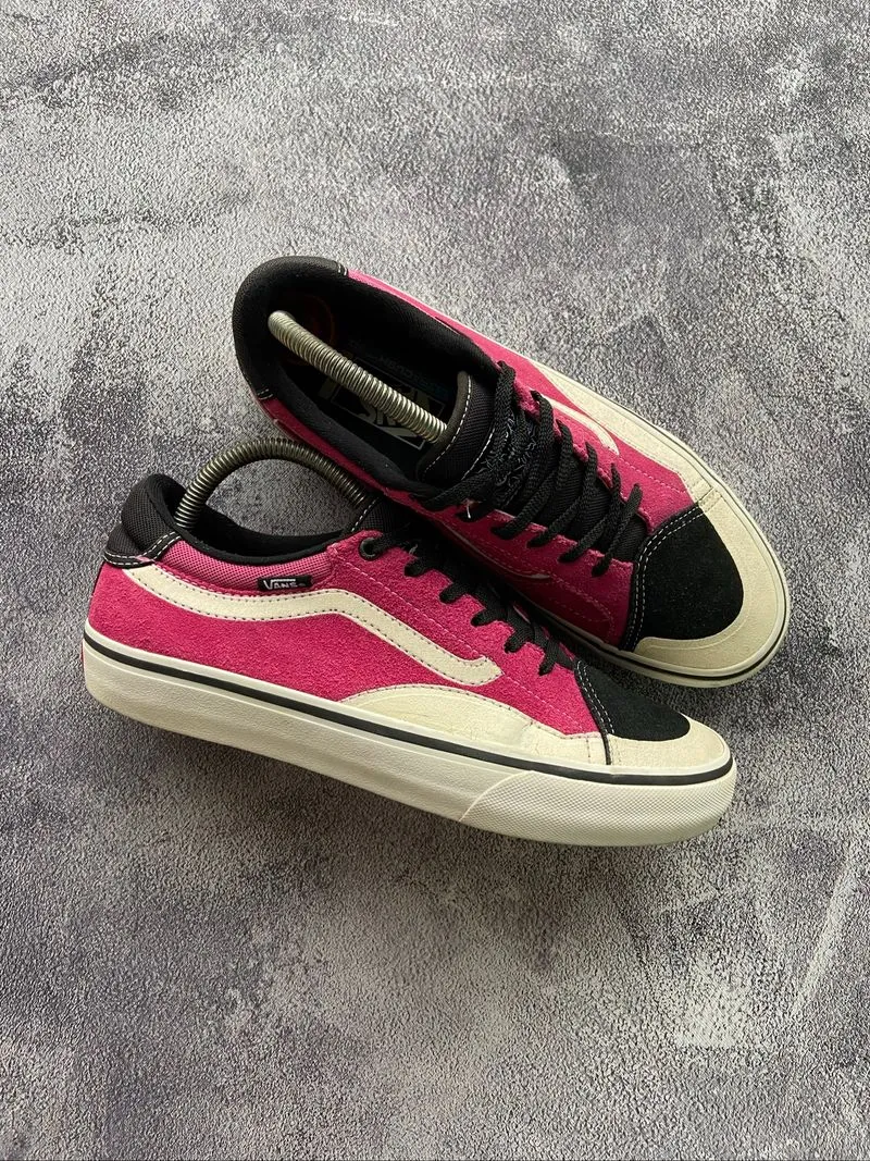 Tony Trujillo x Vans TNT Advanced Prototype Black/Magenta photo 1