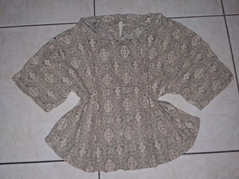 Vintage outer crop photo 1