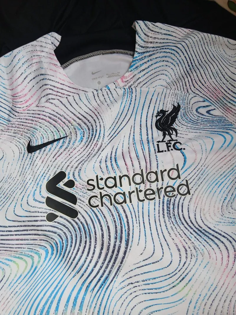 Jersey liverpool 22/23 photo 1