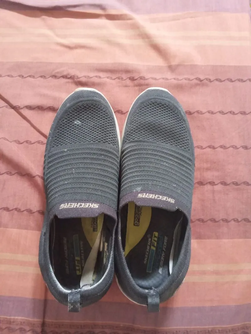 Skechers classic fit air-cooled photo 1