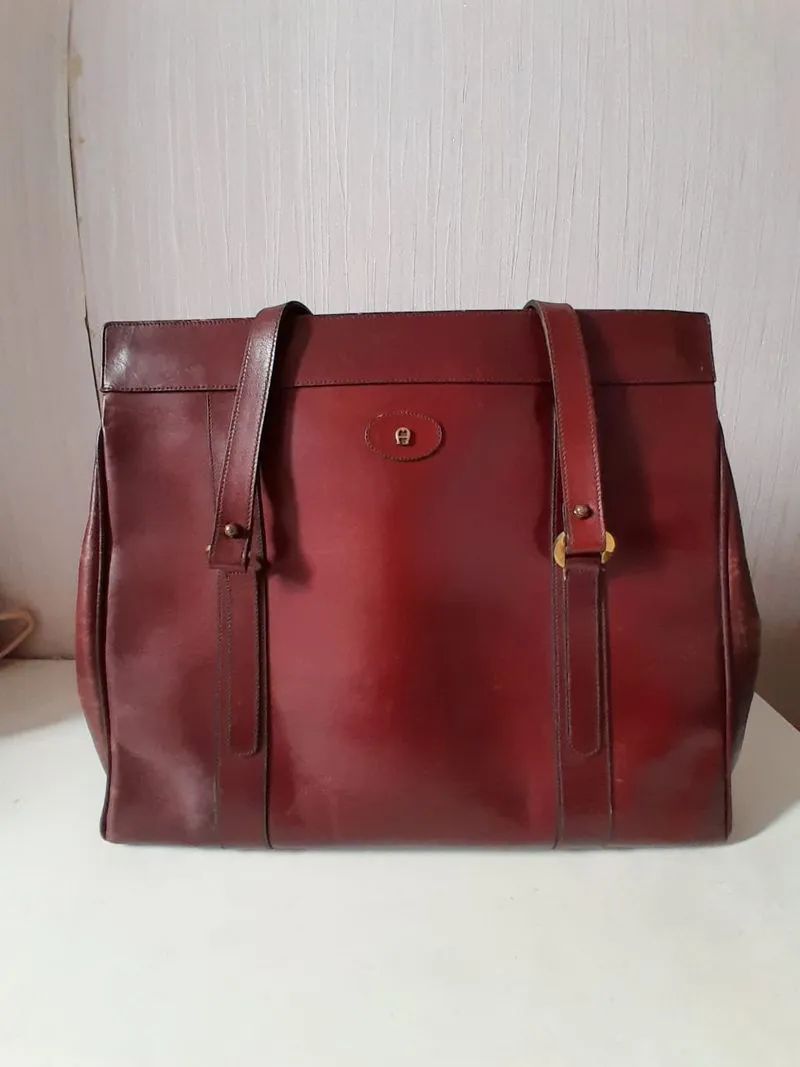 Aigner Vintage Luxury Handbag Wanita burgundy photo 1