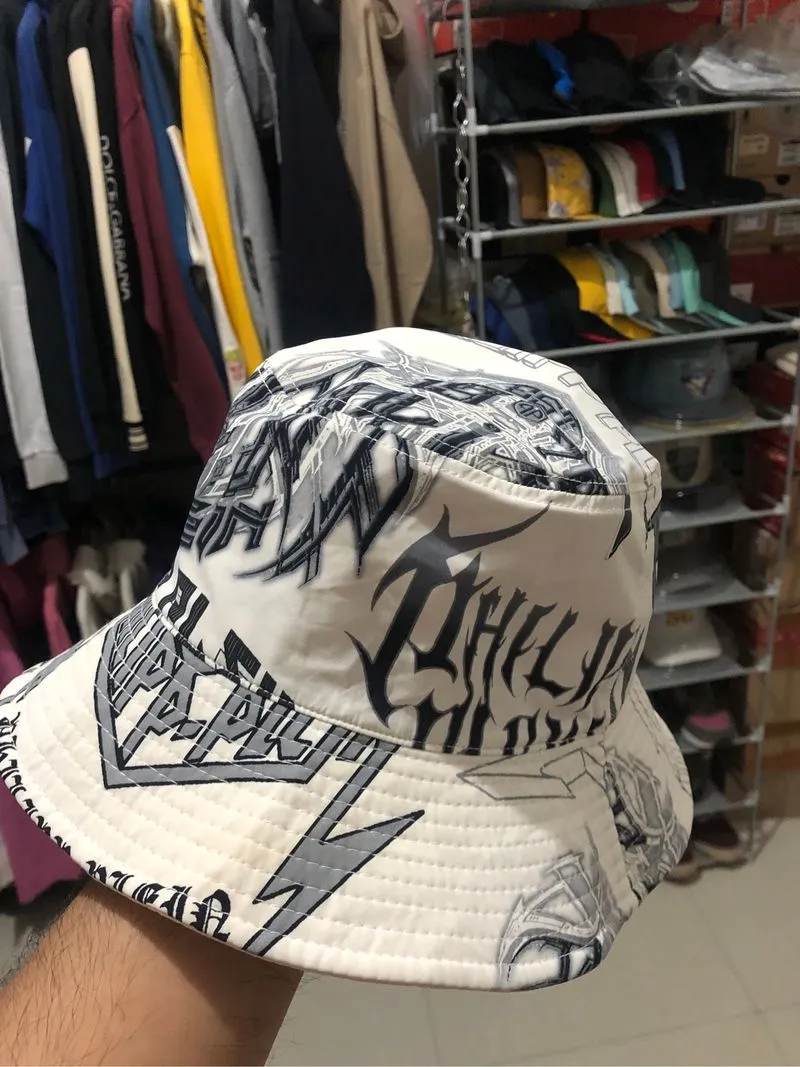 Philipp Plein Reversible Bucket Hat Goth Graffiti Print photo 1