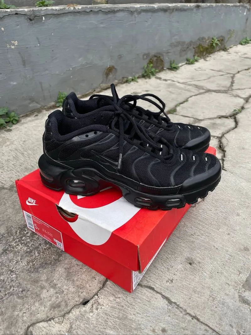 Nike Air Max Plus TN Triple Black photo 1