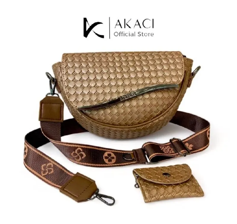AKACI Sling Bag Gold photo 1