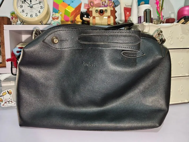 ANDARI Sling Bag Black photo 1