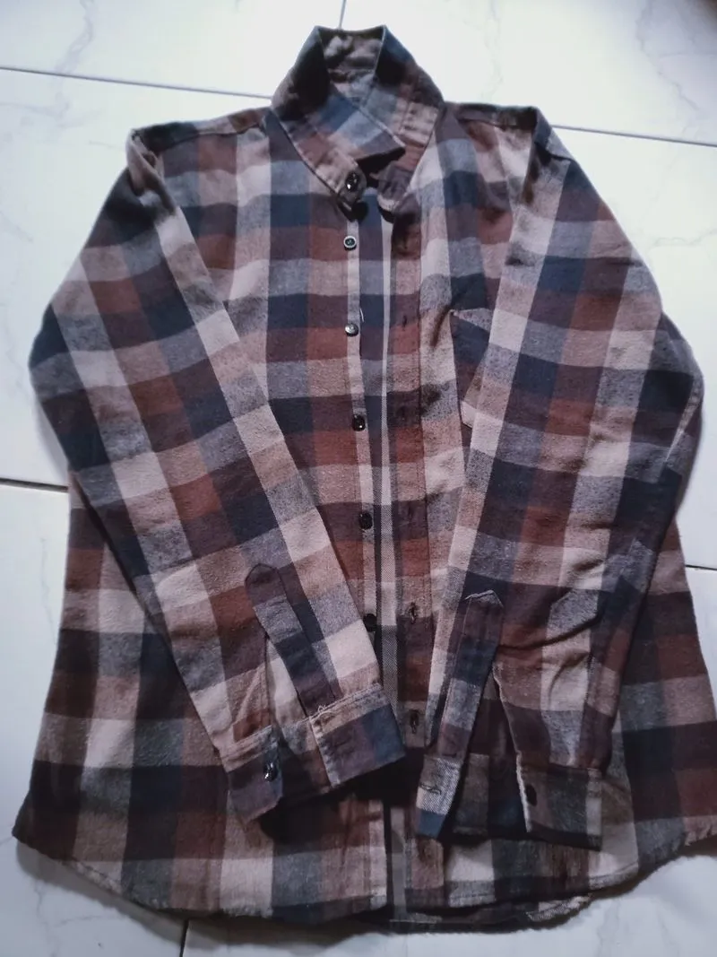 Kemeja Flanel Kotak Cokelat Lengan Panjang photo 1