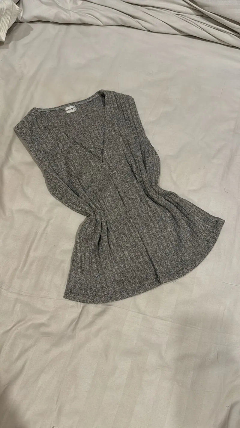 Shein Casual Vest Wanita gray photo 1