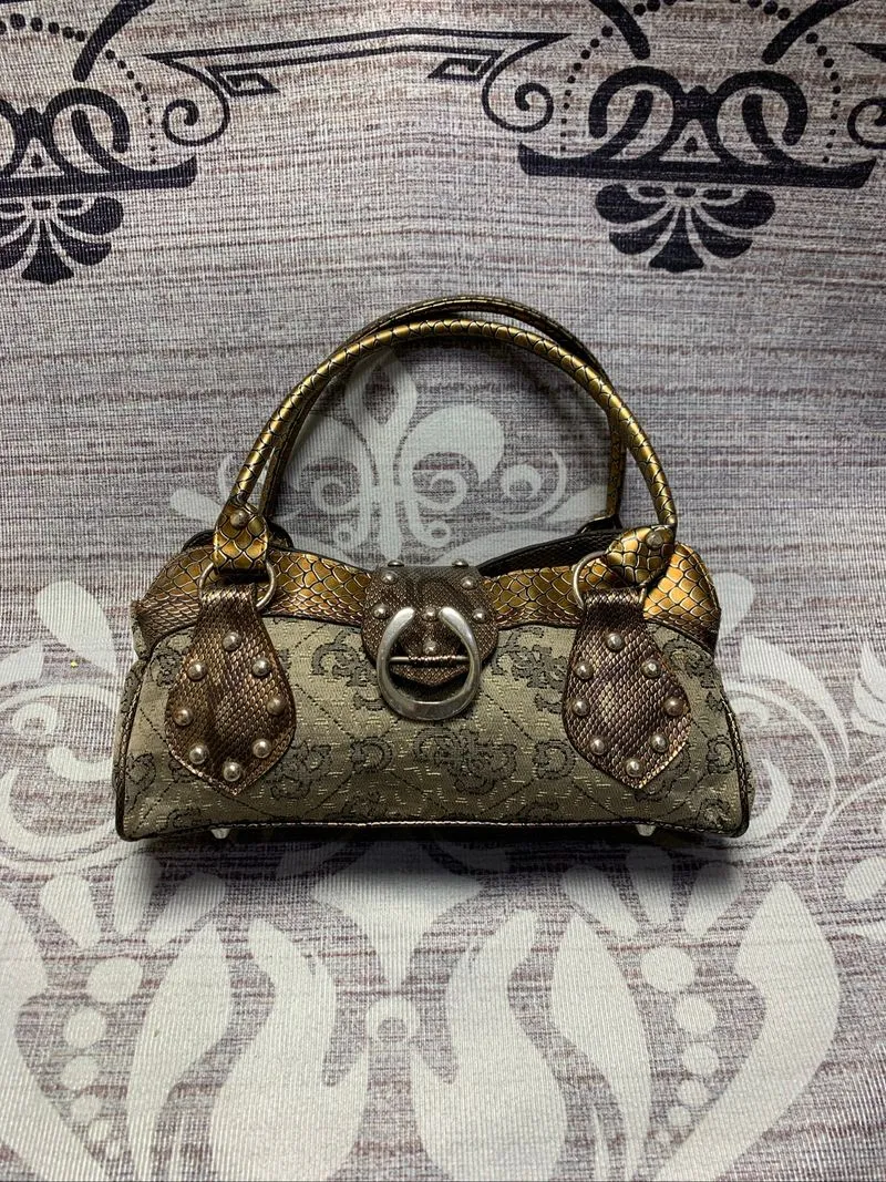 TAS Y2K VINTAGE MOTIF GUESS photo 1
