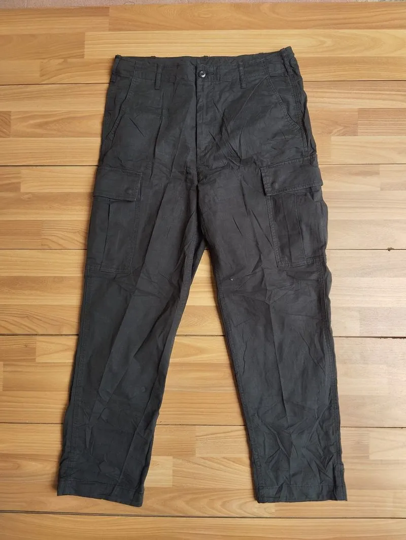 uniqlo cargo pants  photo 1