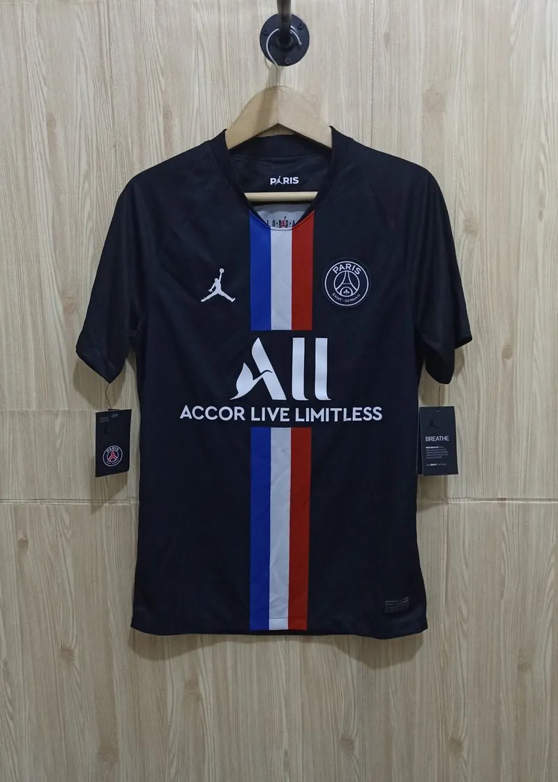 Nike Jordan x PSG 4th Jersey 19/20 Original photo 1