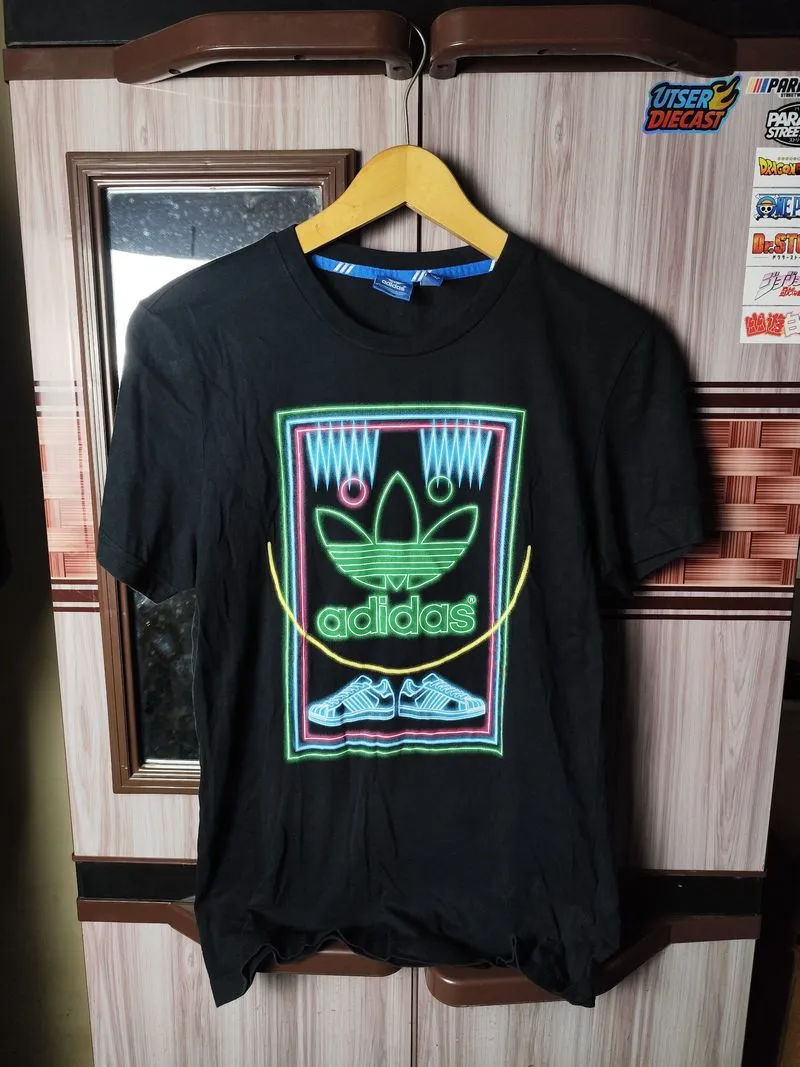 T-Shirts Adidas Neon Original photo 1