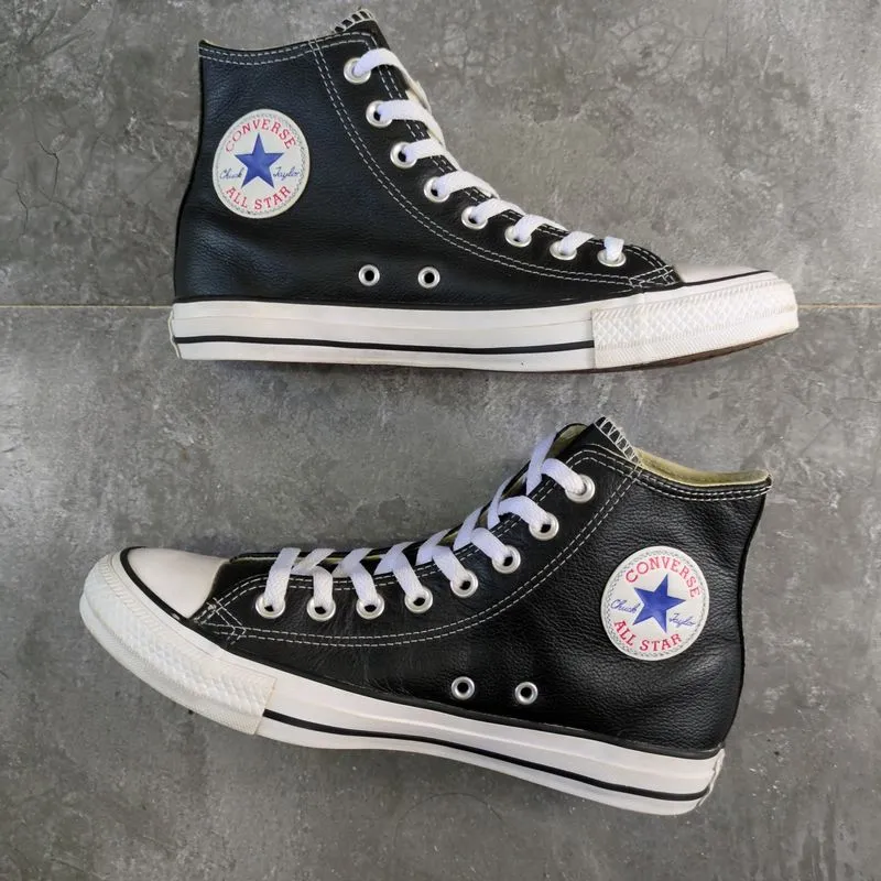 Converse Chuck Taylor All Star Leather Black White (Size 40) photo 1