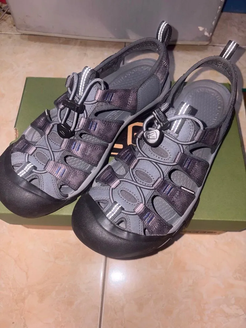 KEEN NEWPORT  H2 Magnet BNIB photo 1