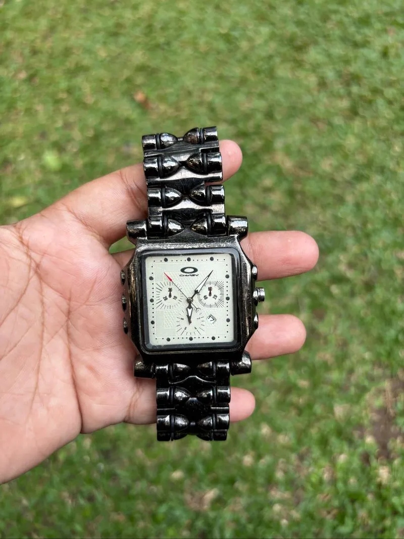 JAM TANGAN OAKLEY MINUTES MACHINE TITANIUM VINTAGE photo 1