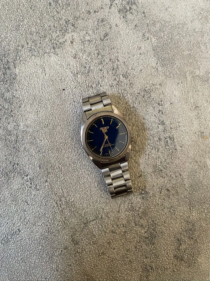 Vintage Seiko 5 Japan Blue Dial Stainless Steel Watch photo 1