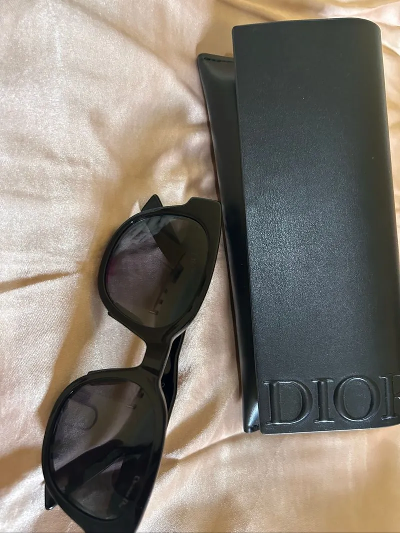 Kacamata Dior (DIOR M SG CDIOR LABEL R1I 10A0 51 FW25) photo 1
