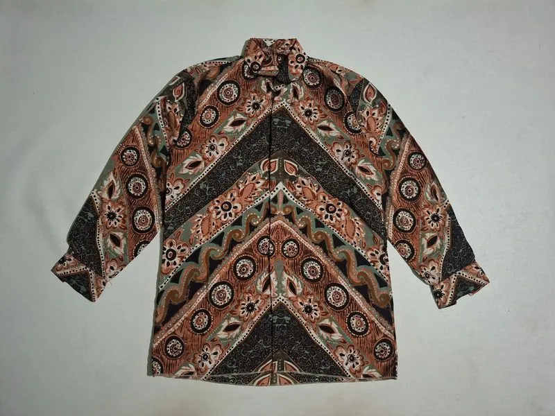 KEMEJA VINTAGE LENGAN PANJANG MOTIF FULL PRINT photo 1