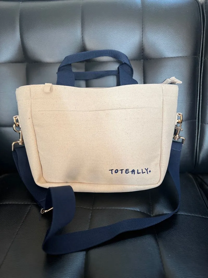 Minimalist Casual Tote bag Wanita cream photo 1