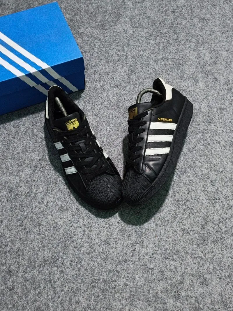 Adidas Superstar Foundation photo 1
