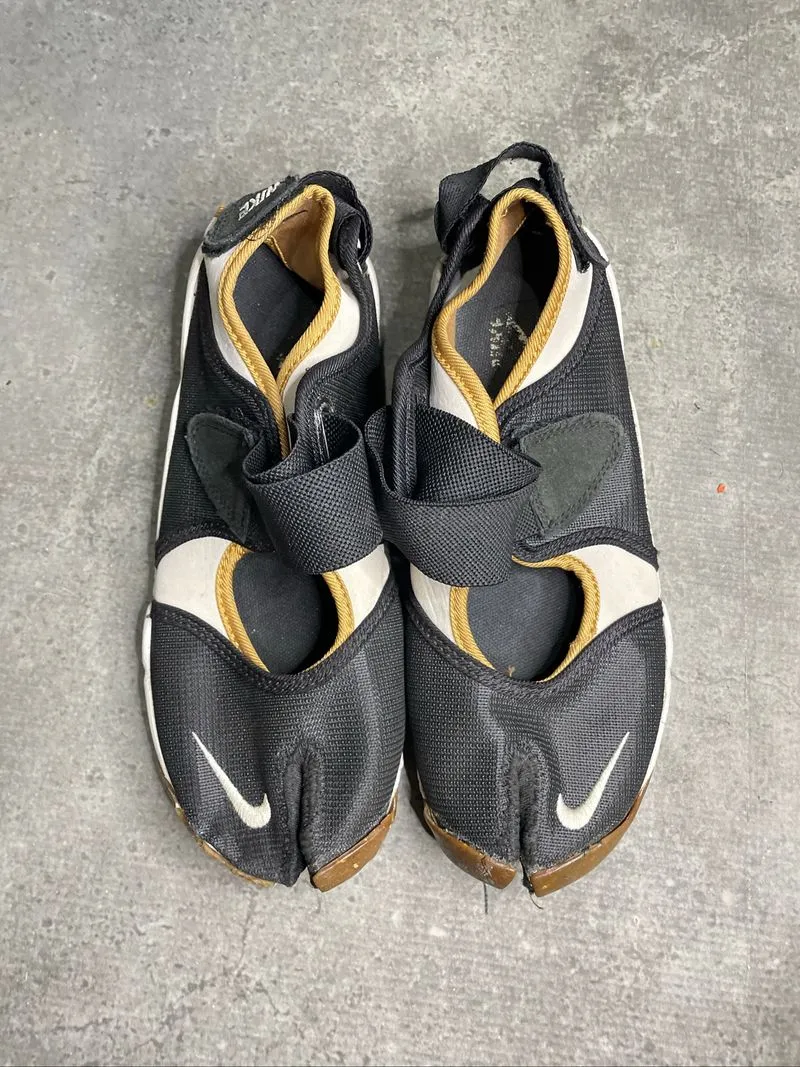 Sepatu Wanita Nike Air Rift Black Brown Gump photo 1
