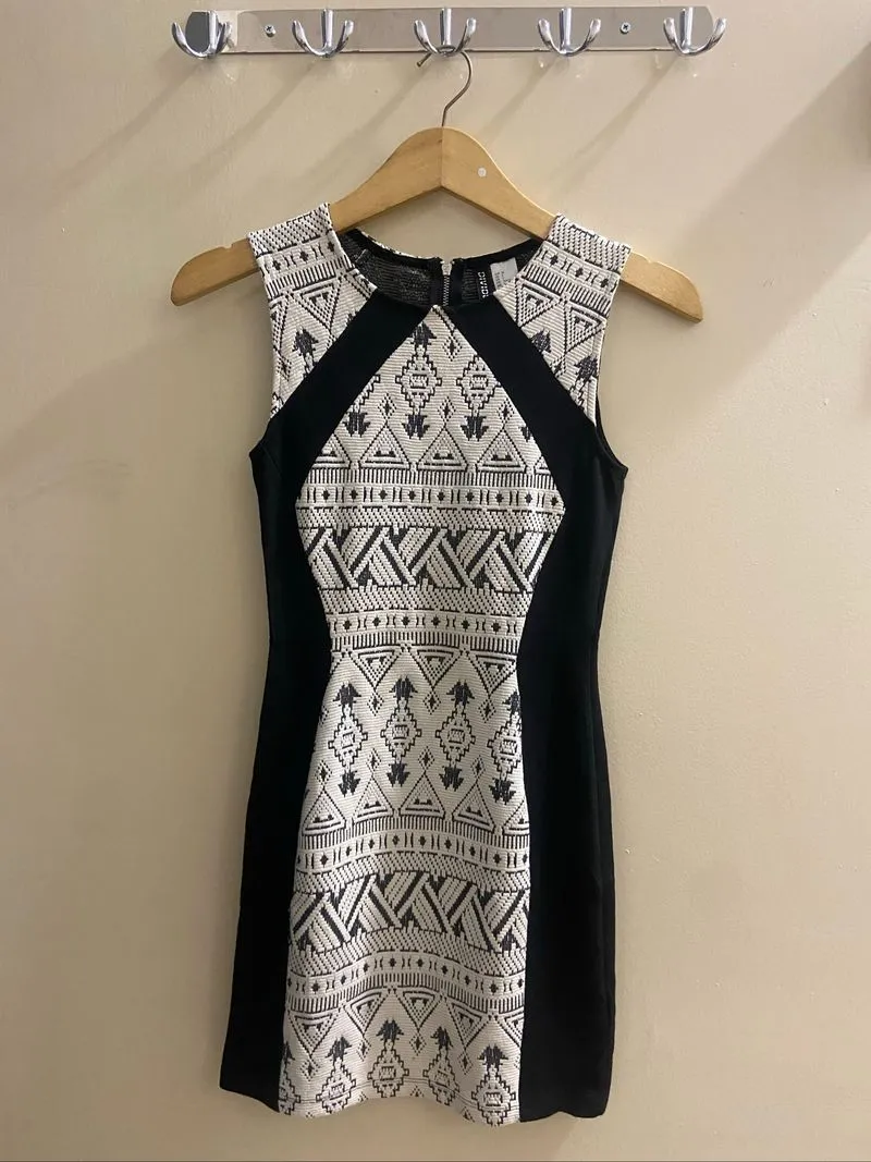 Dress Bodycon H&M  photo 1