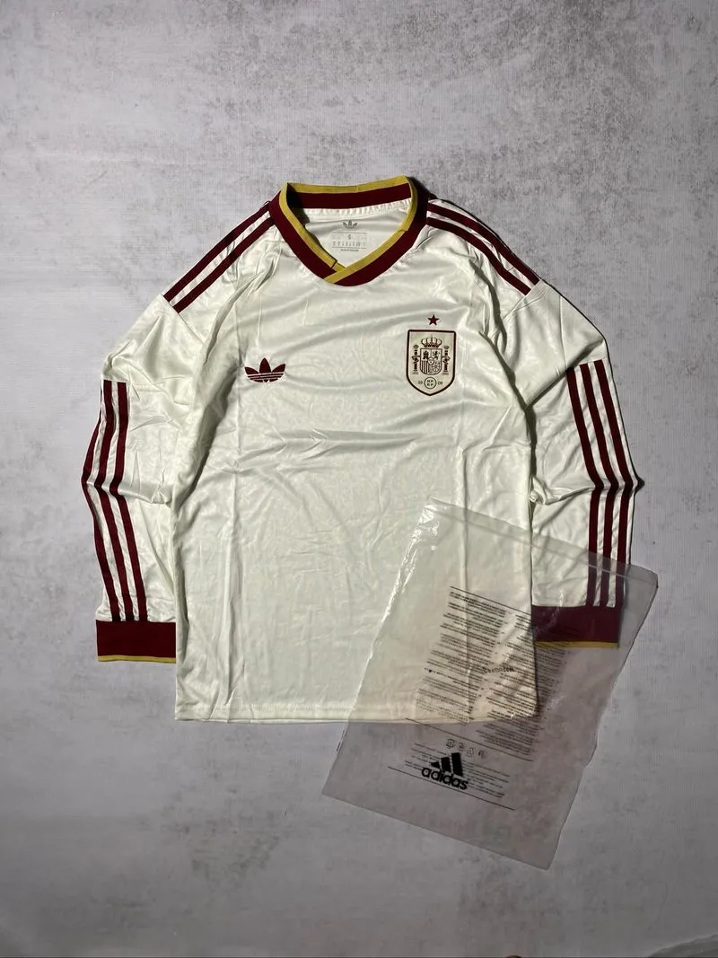 Adidas Spain 2024 Euro Longsleeve Away Jersey photo 1