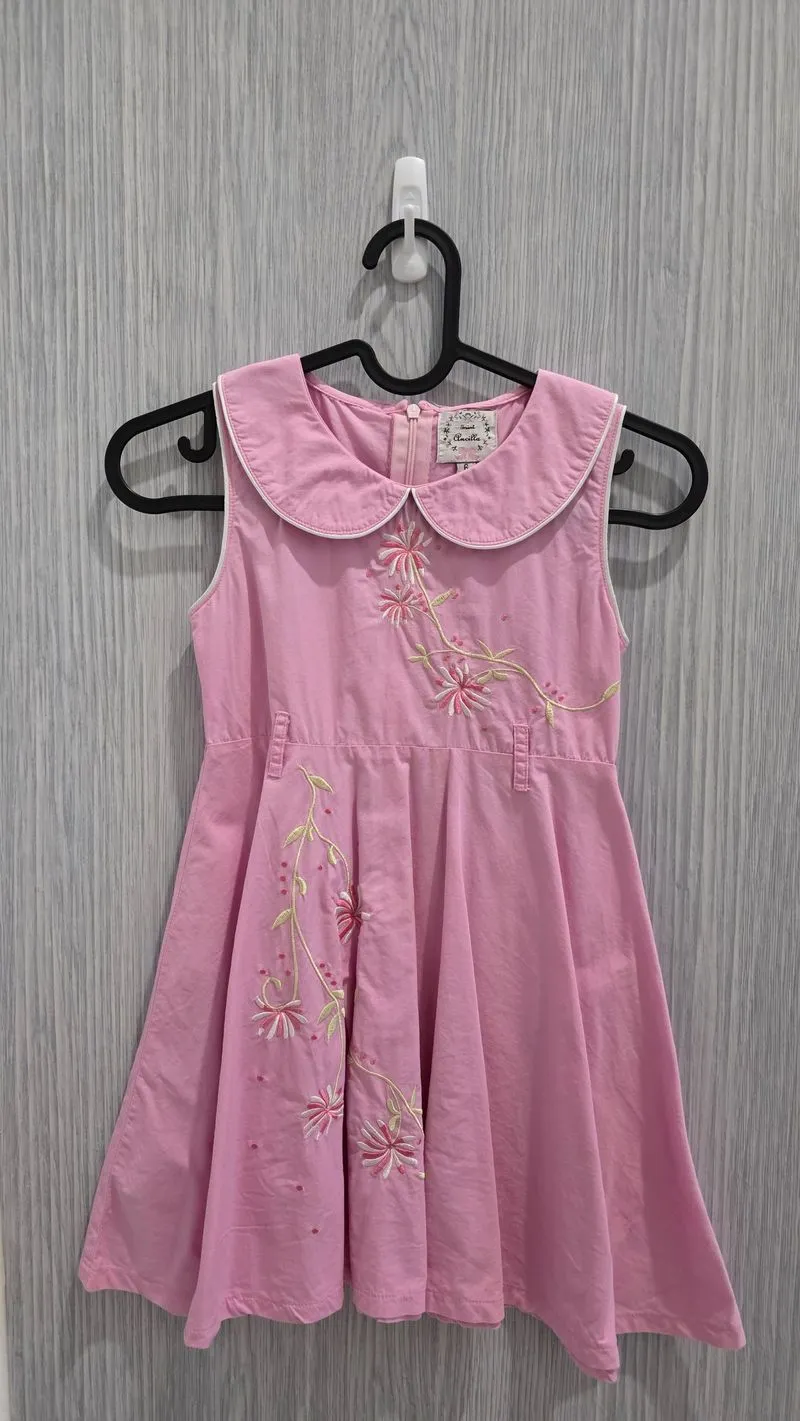 Pink dress floral photo 1