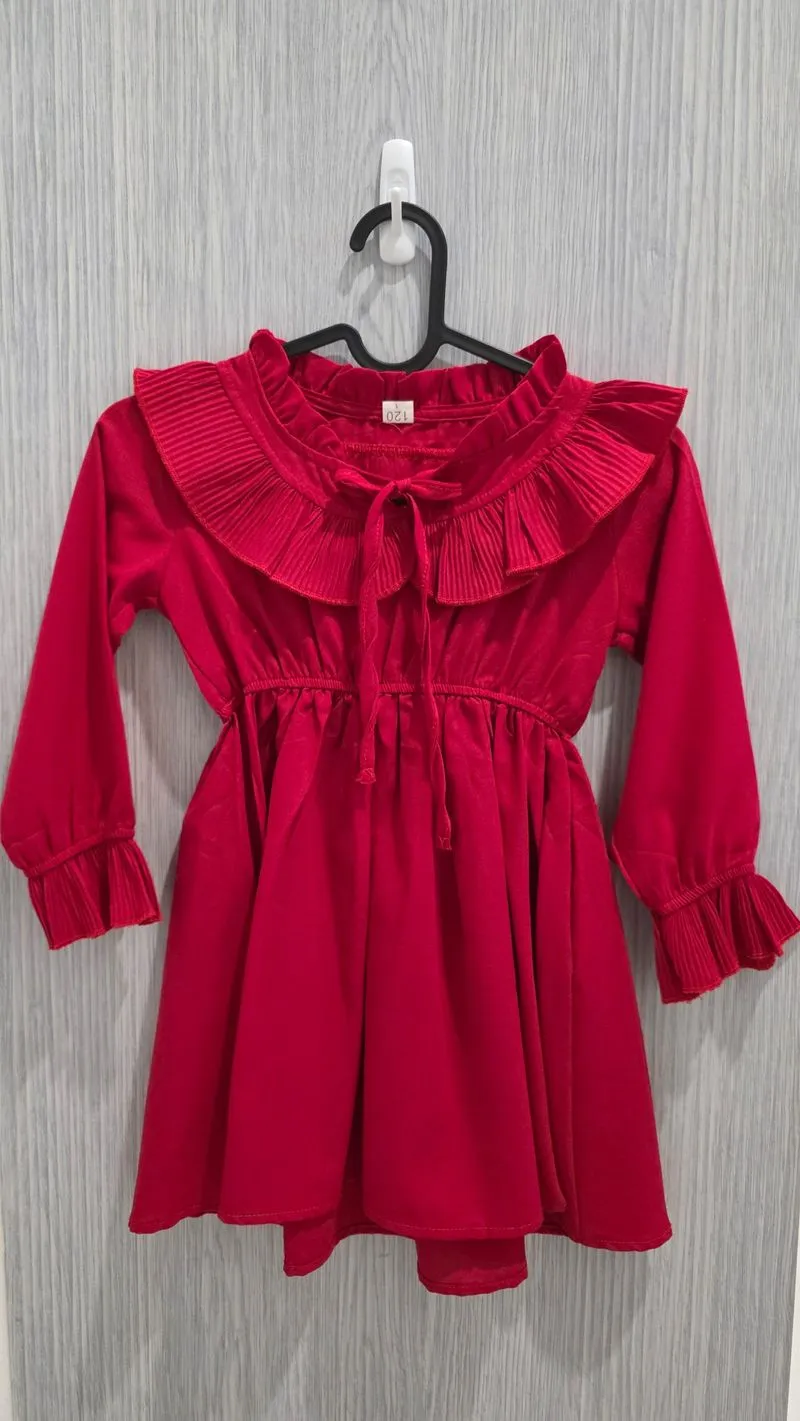 Red korean dress photo 1