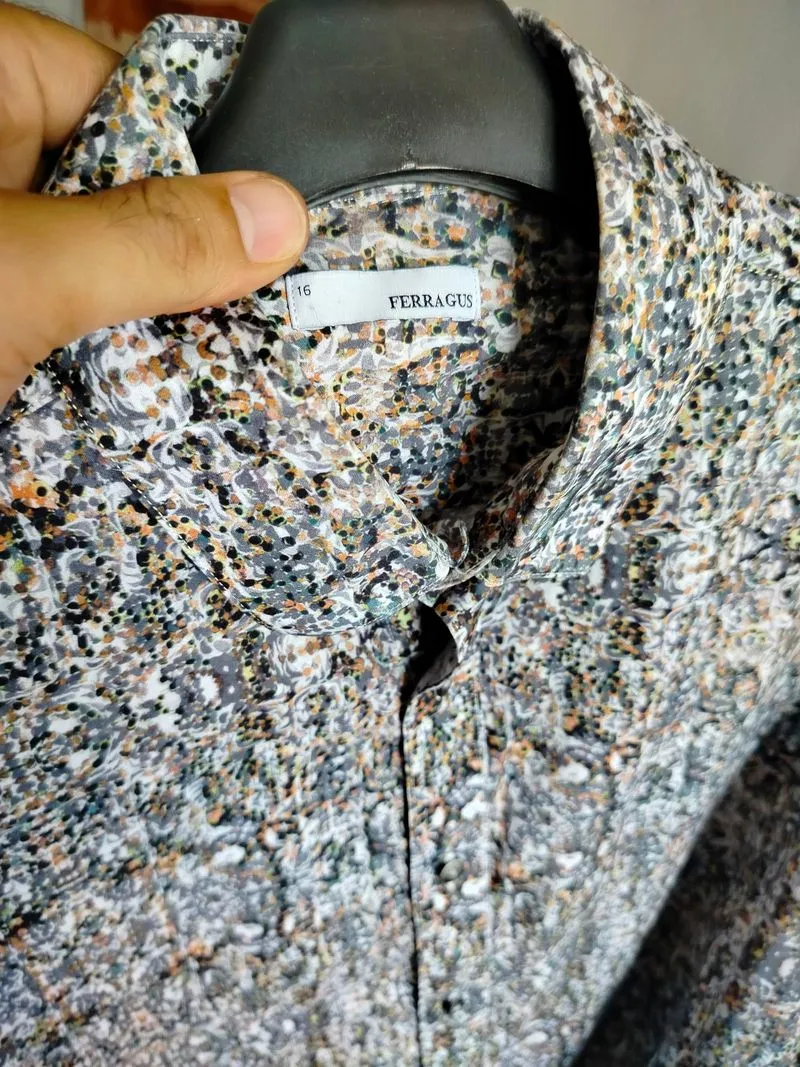 kemeja pria motif abstrak ferragus SIZE M photo 1
