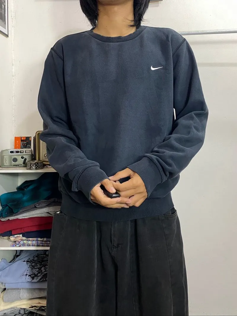 Sweatshirt washed boxy simple logo NlKE photo 1