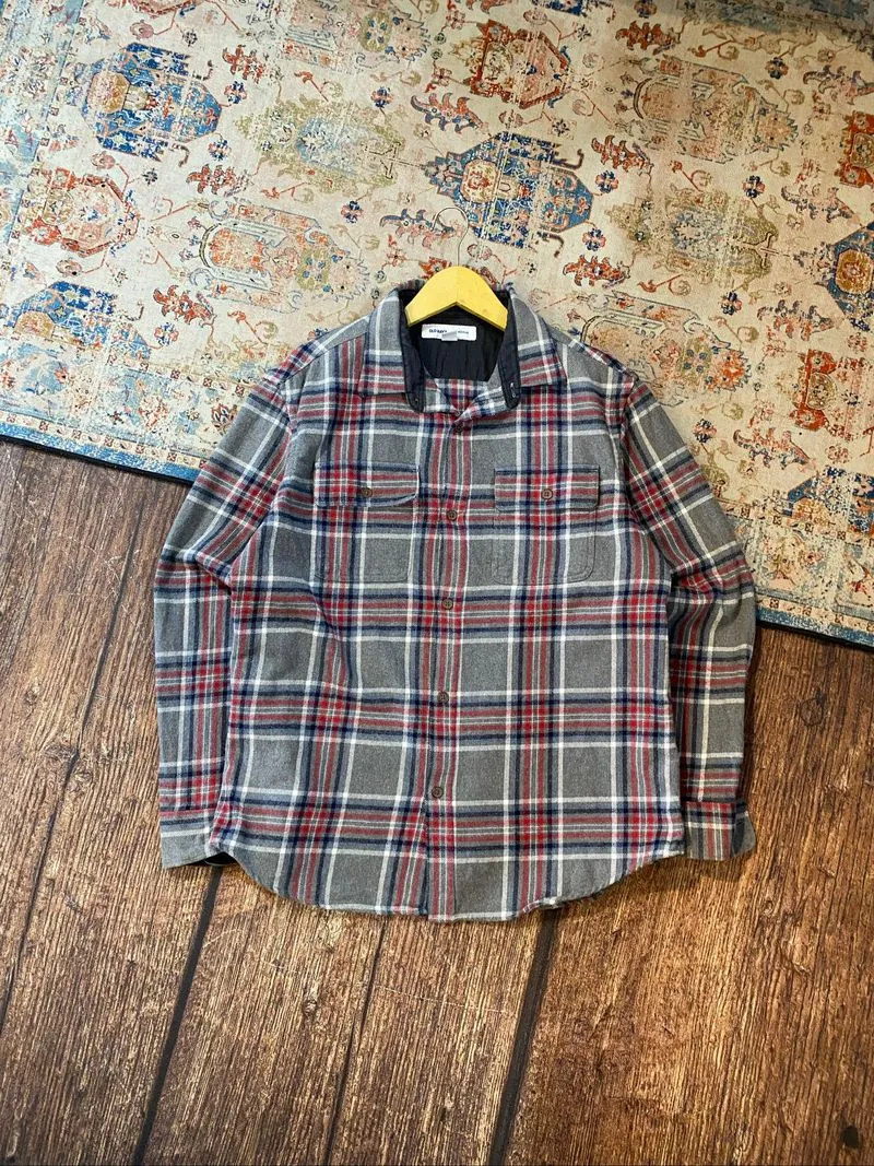 Flannel / outer photo 1