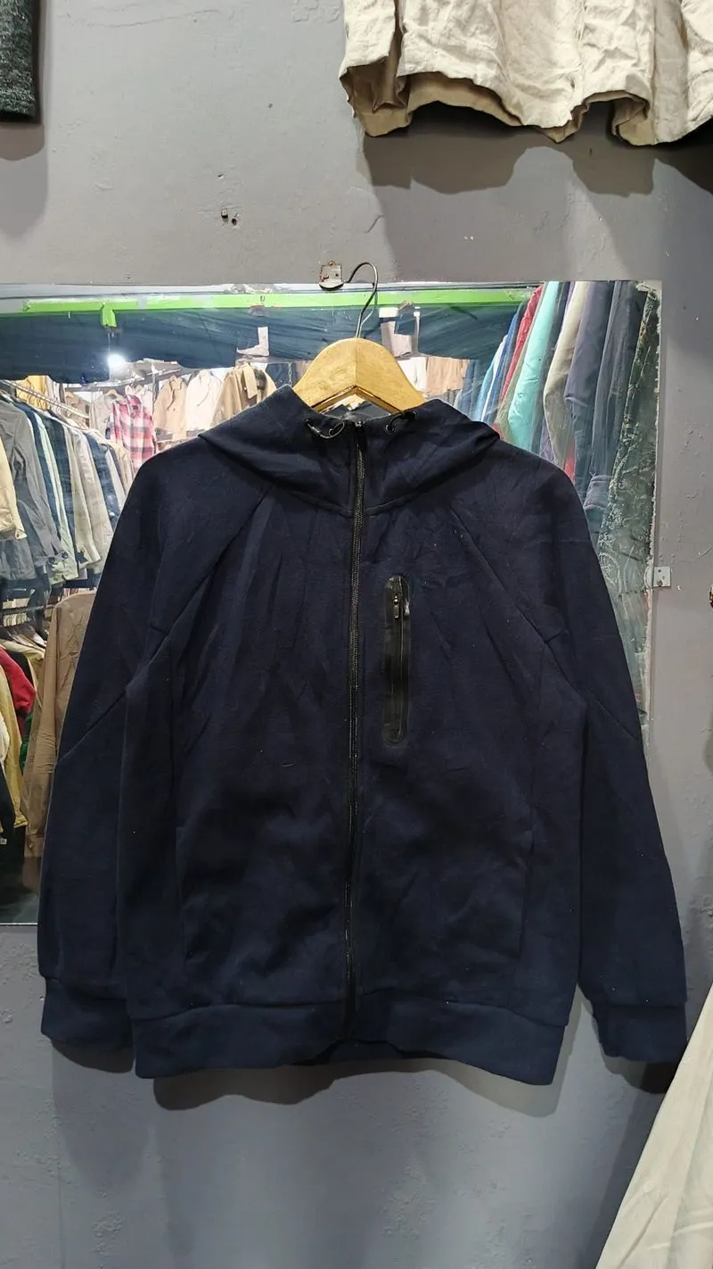 Jaket Uniqlo tech  photo 1