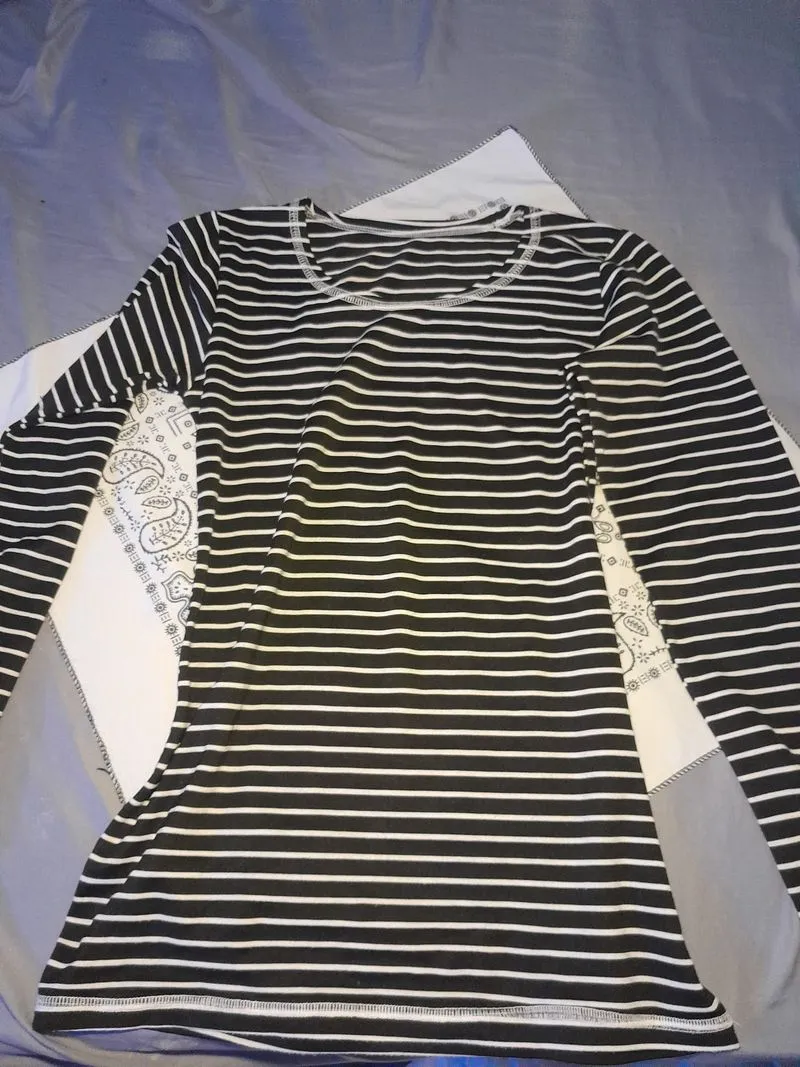 long sleeve stripe photo 1