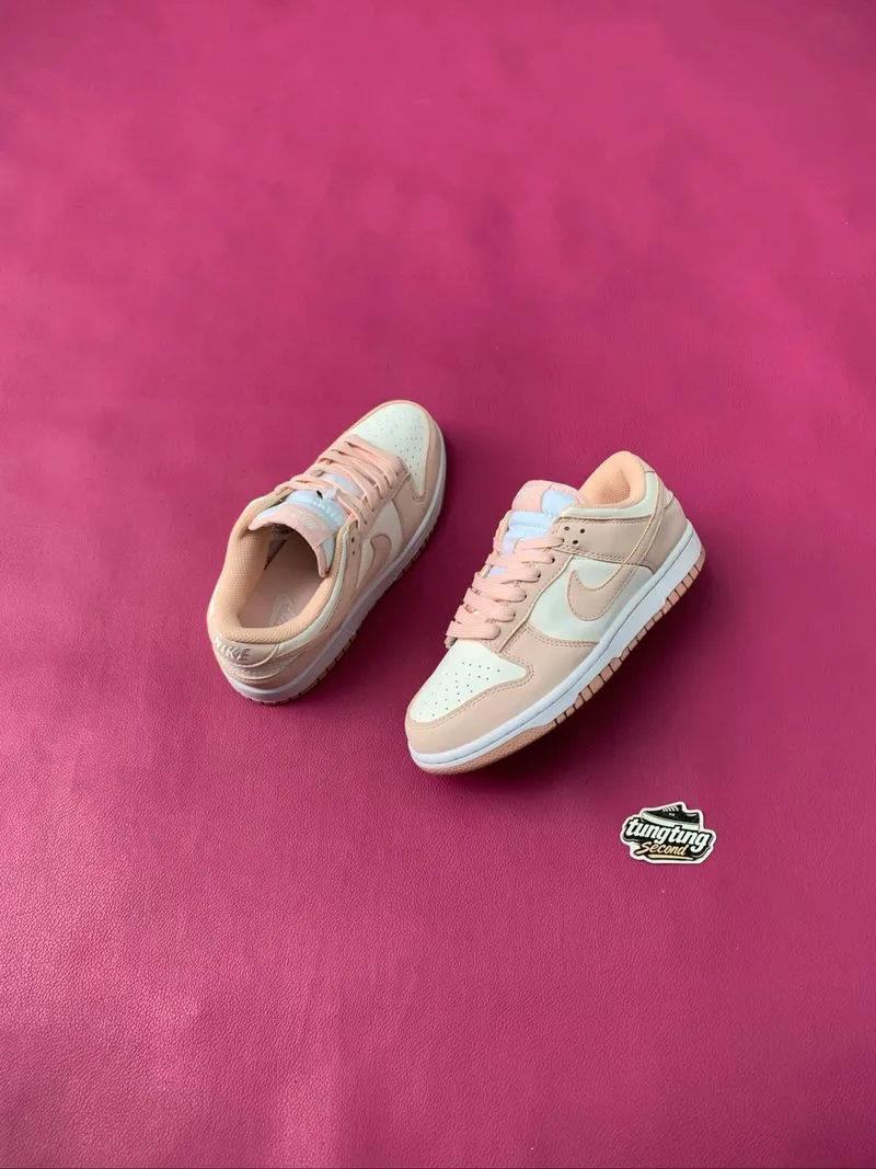 Nike SB Dunk Peach photo 1