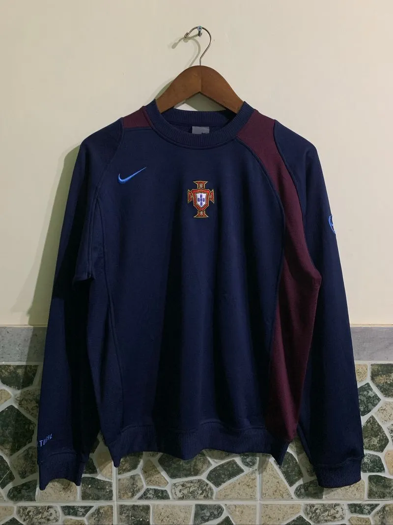 Nike T90 Portugal ‘04 Sweatshirt photo 1