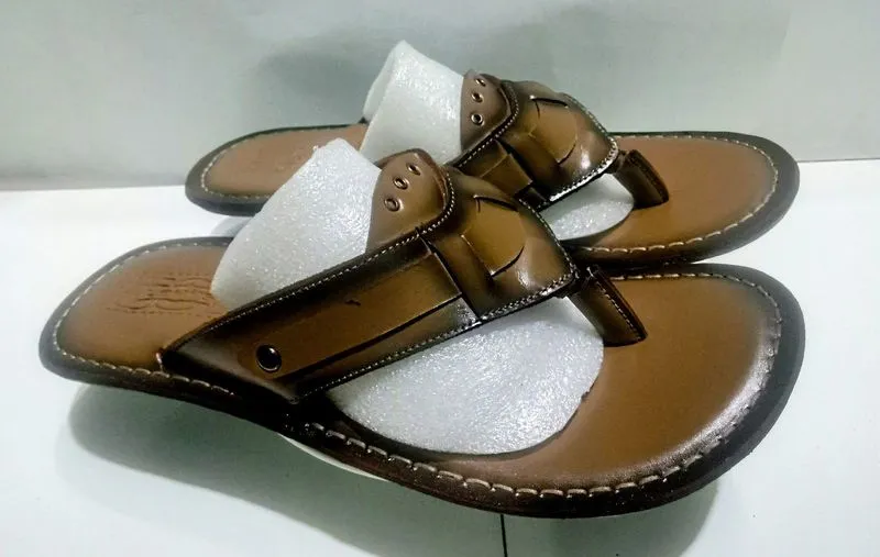 Levis - Sandal Pria Terbaru Casual Kulit Keren Kekinian Tren photo 1
