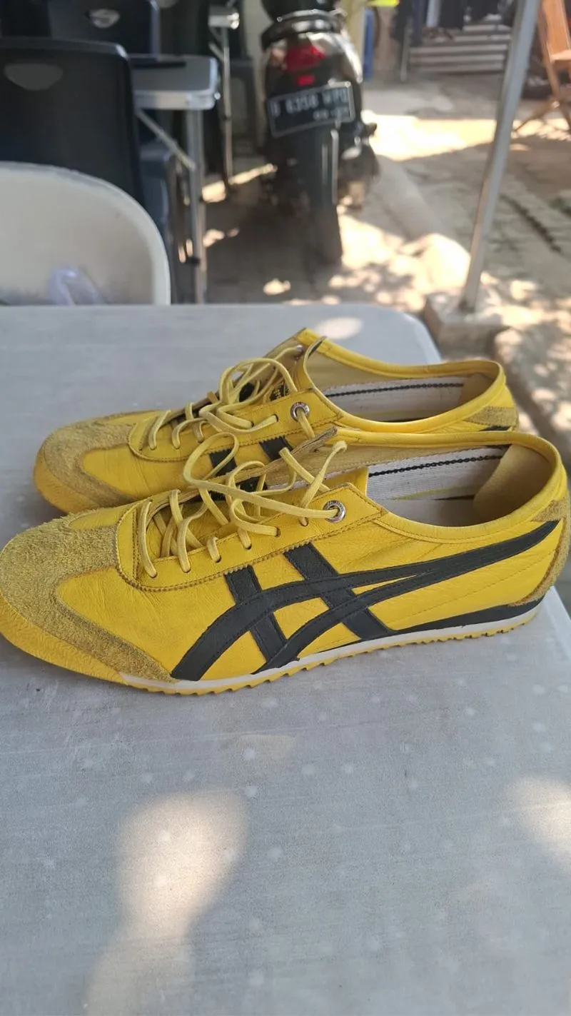 Onitsuka Tiger Mexico 66 Yellow Black "Kill Bill" - Original photo 1