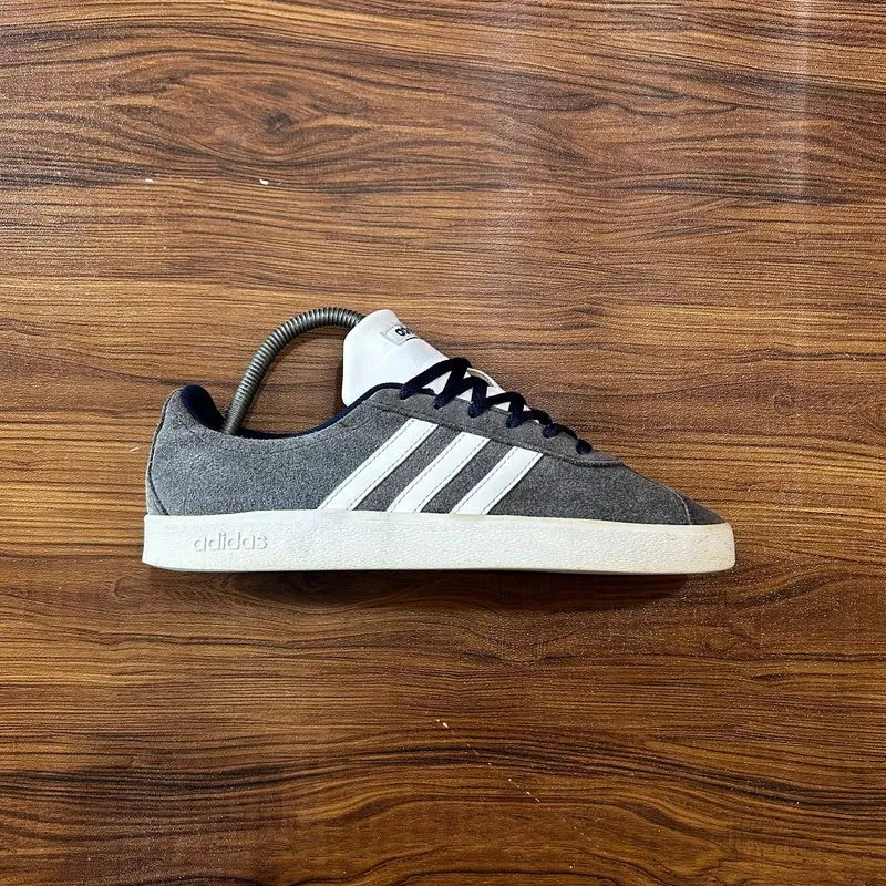 Adidas VL Court 2.0 "Abu-Abu" photo 1