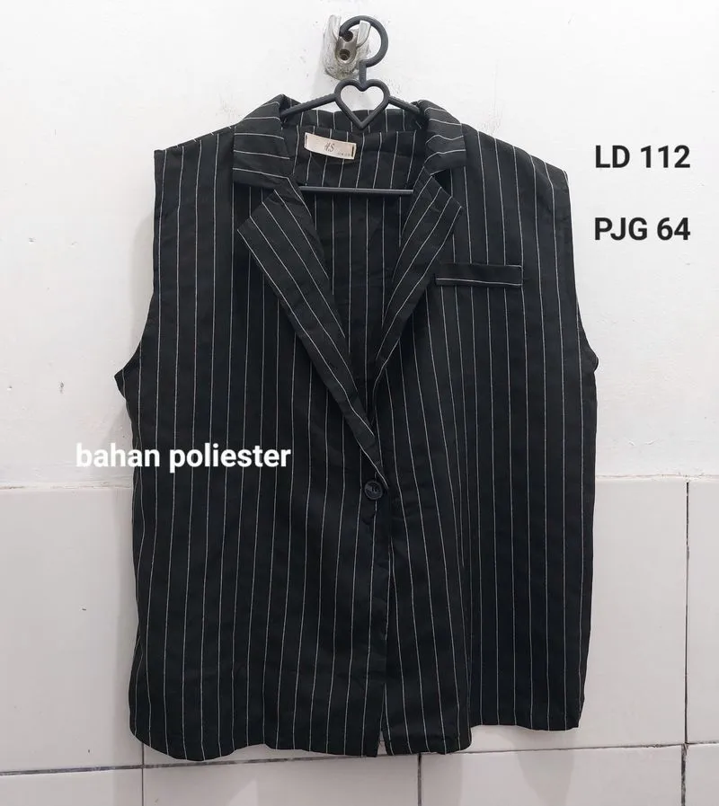 Rompi Blazer Hitam Salur Vertikal photo 1
