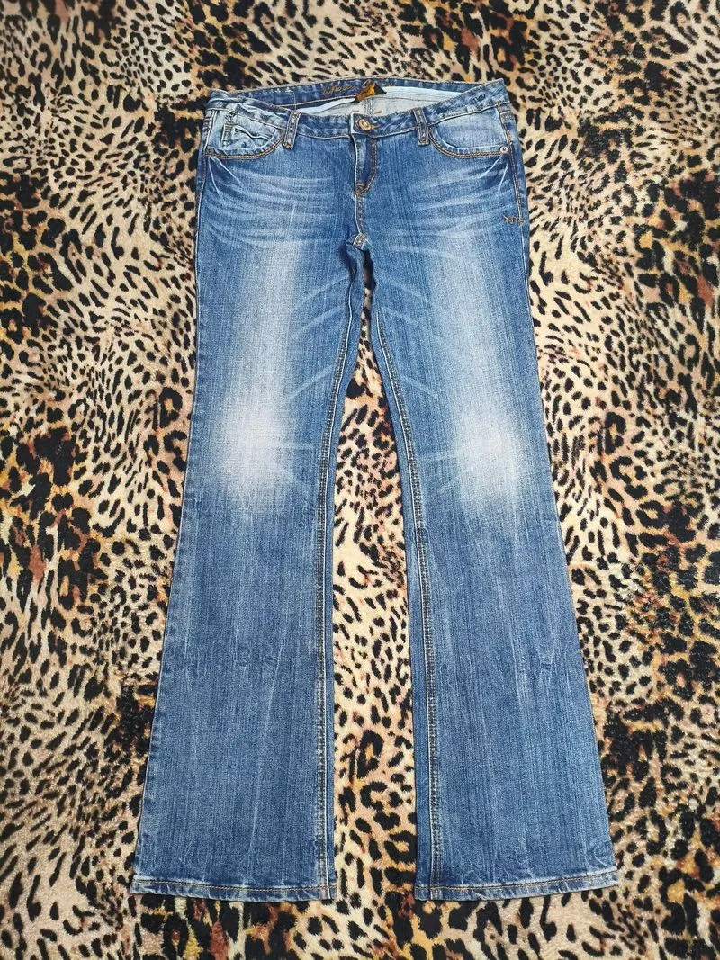 FLARE JEANS LOW RISE SIZE 32 photo 1