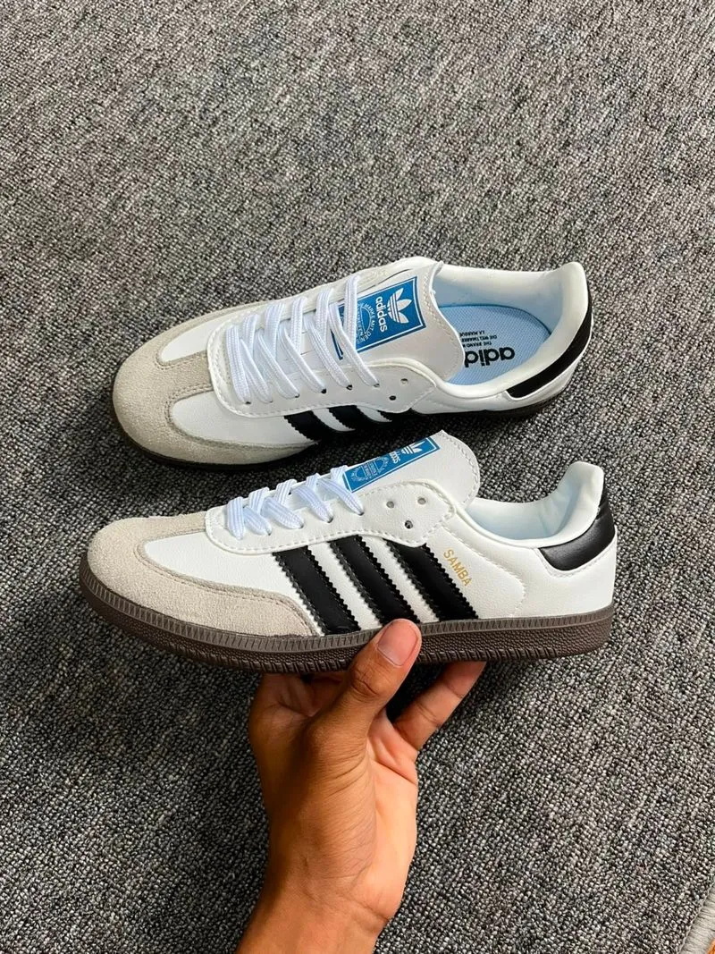 Adidas Sneakers Pria white black photo 1