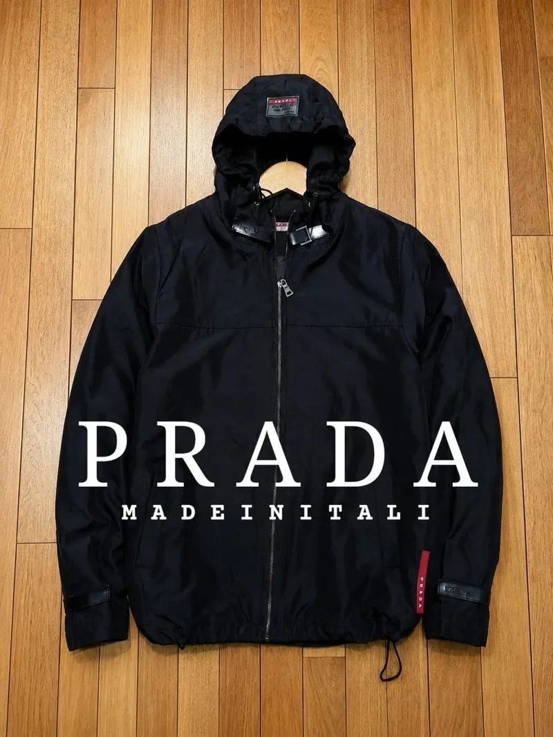 PRADA CASUAL JAKET SEPERTI BARU PRADA SECOND photo 1