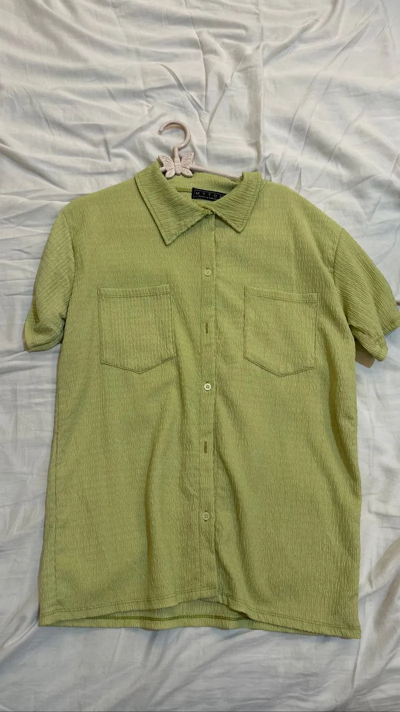 Crinkle Shirt Short Sleeve Kemeja Lengan Pendek Loose  photo 1
