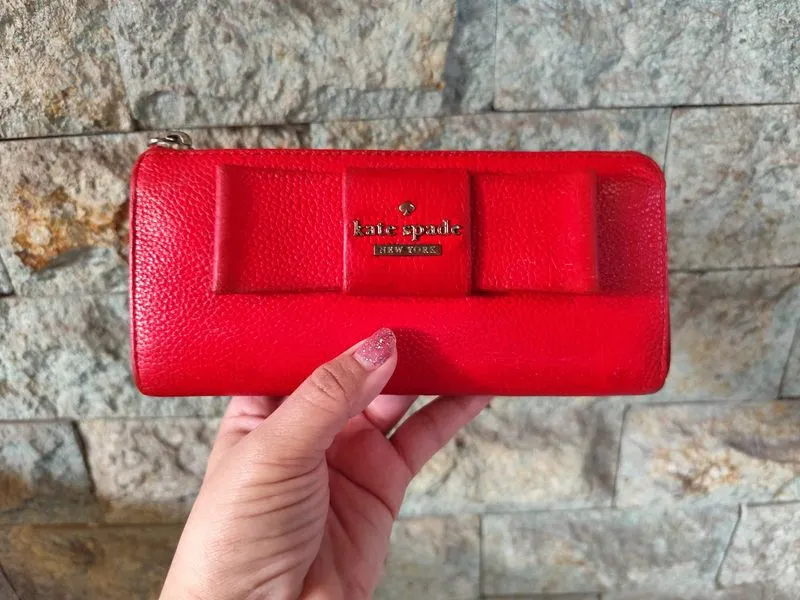 AUTH. KATE SPADE LONG WALLET CALFSKIN RED CORAL (NETT PRICE) photo 1