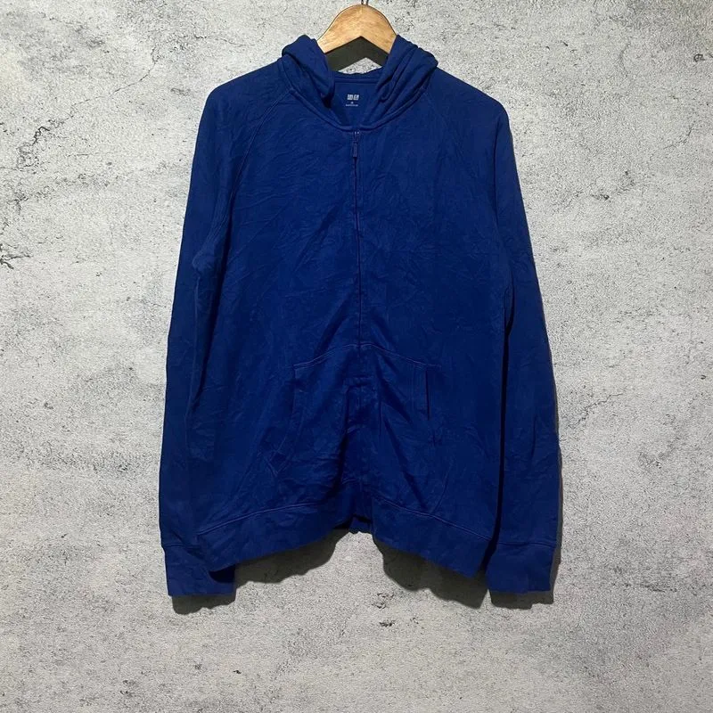 Uniqlo zip hoodie photo 1