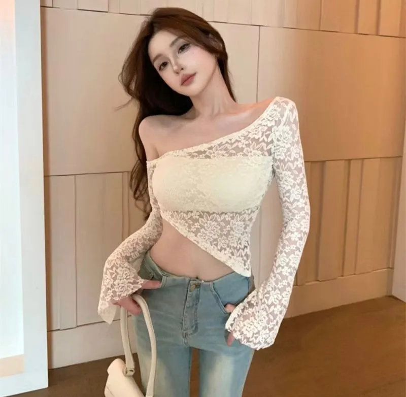Lace outer putih aesthetic beach wear pantai photo 1