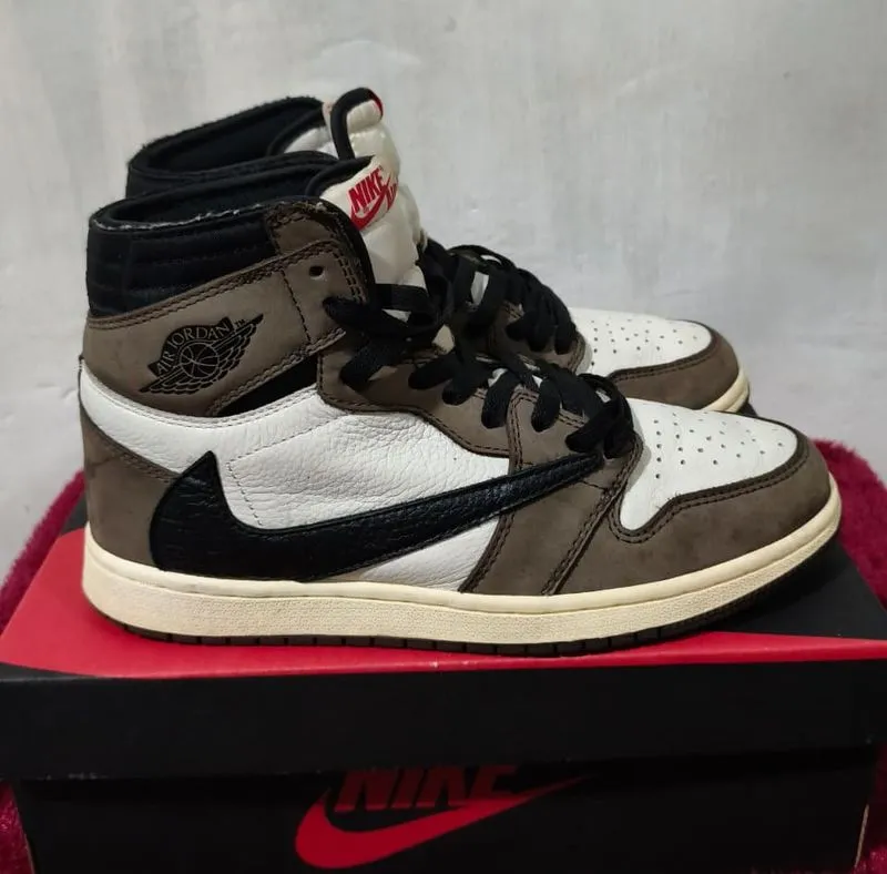 Nike Air Jordan 1 High OG SP Travis Scott Mocha sz 41 photo 1