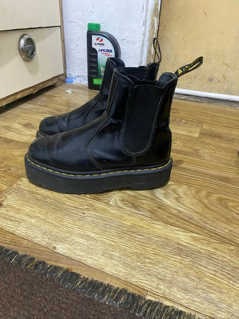Docmart Chealse boots photo 1